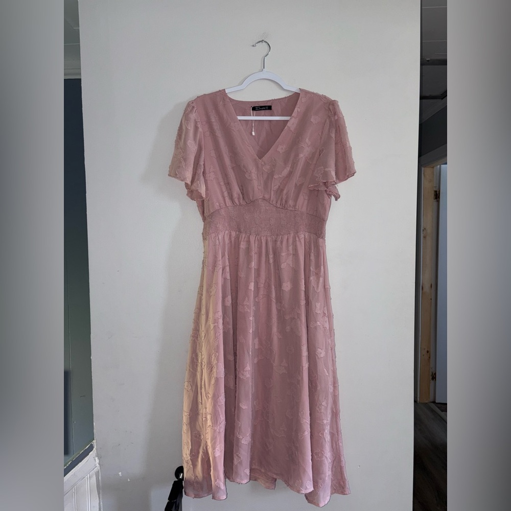 Simplee • Pink Dress (NWT)